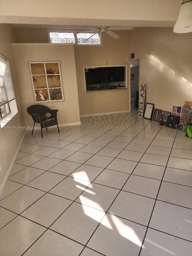 Building Photo - 2719 Taylor St