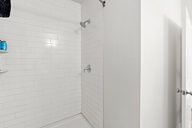 Building Photo - 9610 N Centennial Dr