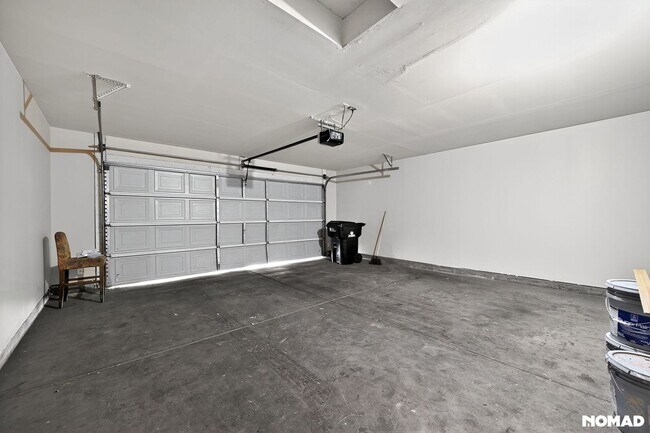 Building Photo - 2230 N 94th Ln