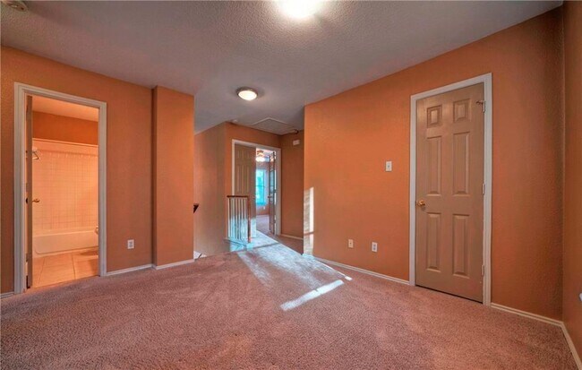 Building Photo - 14329 Teacup Ln