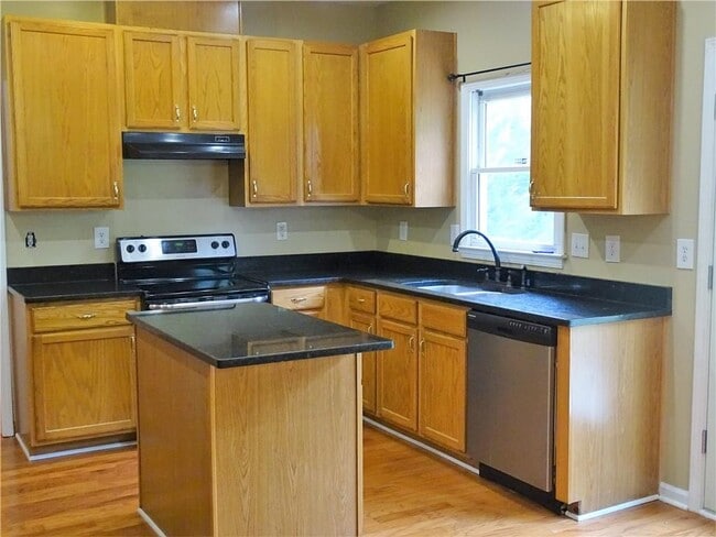 Building Photo - 3485 McClure Woods Dr