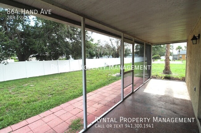 Building Photo - 864 Hand Ave