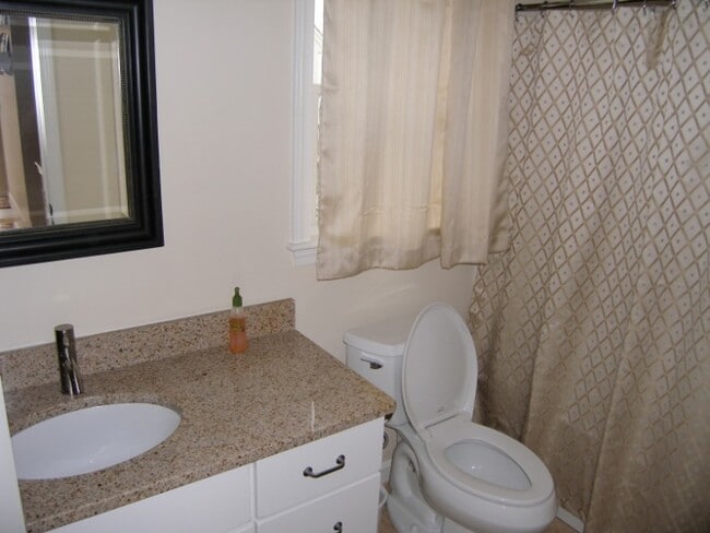 Building Photo - 99 N Shore Blvd