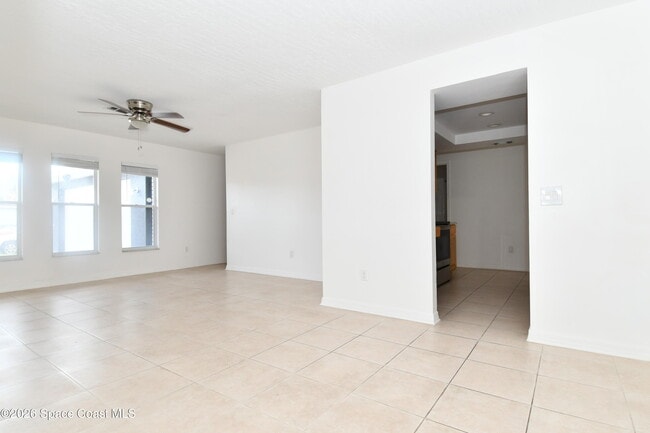 Building Photo - 838 Gillen Ave NW