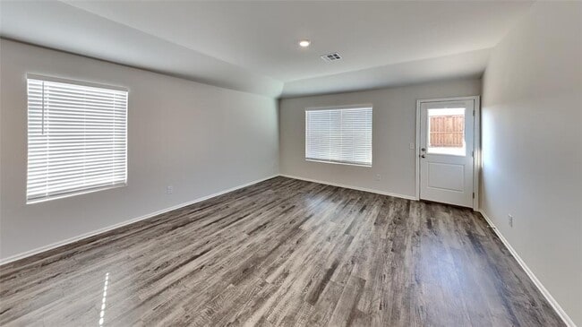 Building Photo - 3333 Hondo Ter