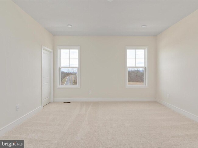Building Photo - 123 Choke Cherry Ct