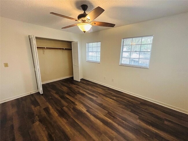 Building Photo - 1023 NE 2nd St