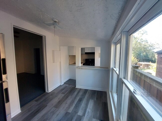 Building Photo - 547 Atlanta Ave SE