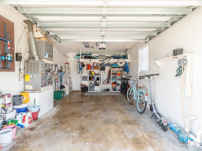 Building Photo - 135 Melaleuca Dr