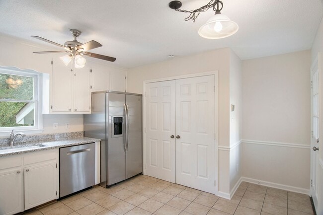 Building Photo - Freshly Updated! Beautiful 3 Bedroom, 2 Bath Ranch with Private wooded lot - Pet Friendly!