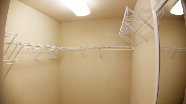 Building Photo - 3 Bedroom Round Rock home with a large office space!  Excellent Schools!