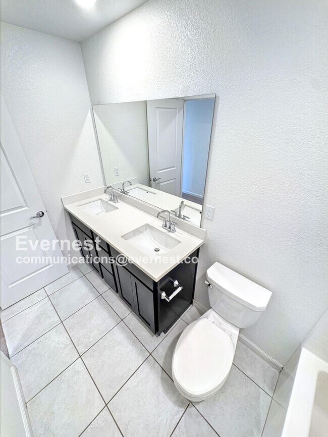 Building Photo - 8128 Bossa Nova Way