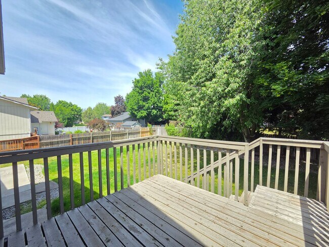 Building Photo - $2,495 - 4 Bed / 2 Bath Beautiful Home in Indian Trail