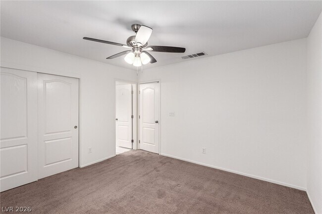 Building Photo - 2412 Shady Vista Dr