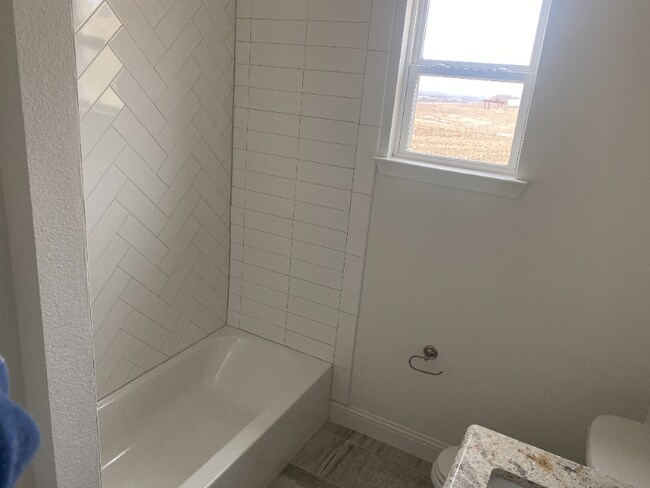 Building Photo - 145 Overlook Dr