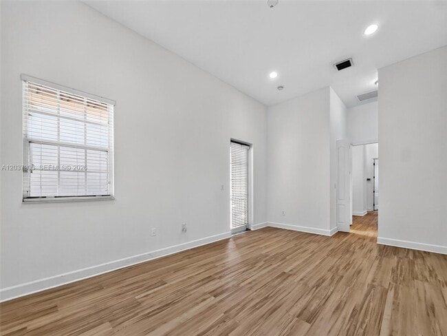 Building Photo - 625 SW 146th Terrace