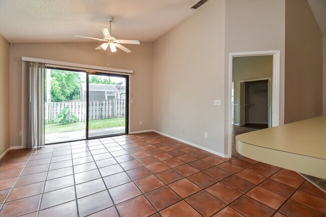 Building Photo - 11015 Felton Ct