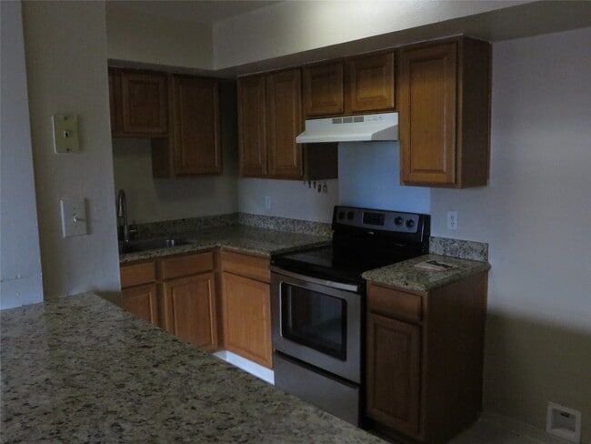 Building Photo - 4527 Terrace Manor Dr