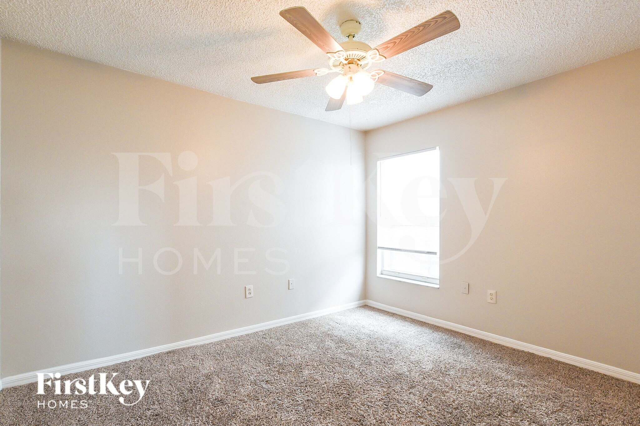 Building Photo - 2411 Dumas Dr