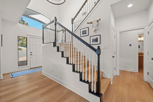 Building Photo - 1030 Daviot Dr