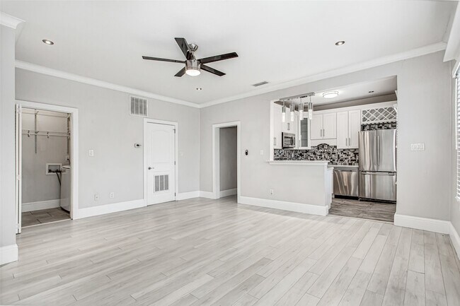 Building Photo - 4719 Junius St