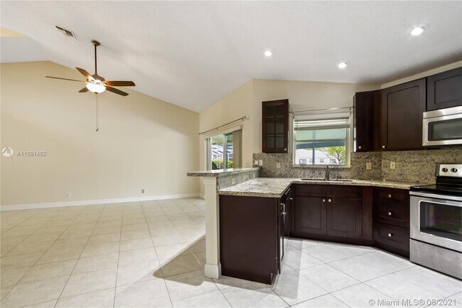 Building Photo - 3562 Southern Orchard Rd W