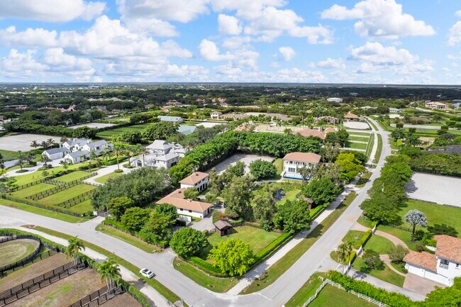 Building Photo - 14492 Equestrian Way