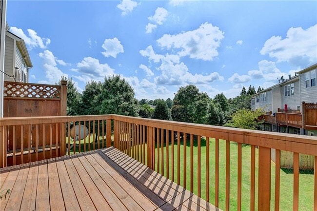 Building Photo - 4020 Edgecomb Dr