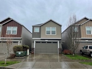 Building Photo - Spacious 3 Bedroom Home with Fenced Yard, Patio, and 2-Car Garage Near Mill Plain.