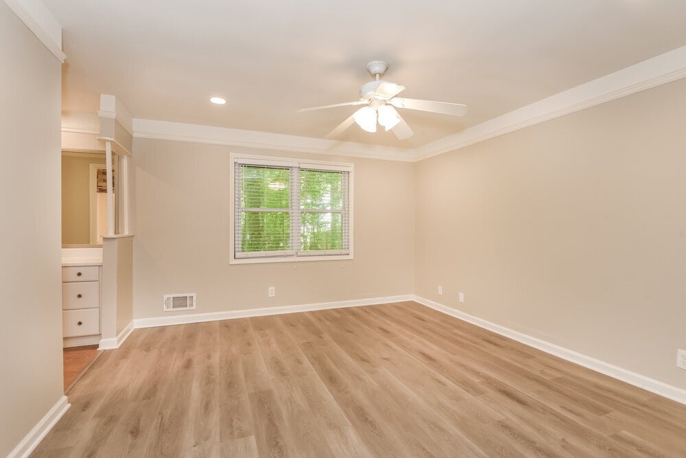 Building Photo - 153 Drury Ln