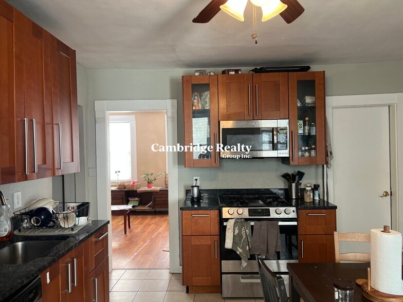 Building Photo - 281 Cardinal Medeiros Ave