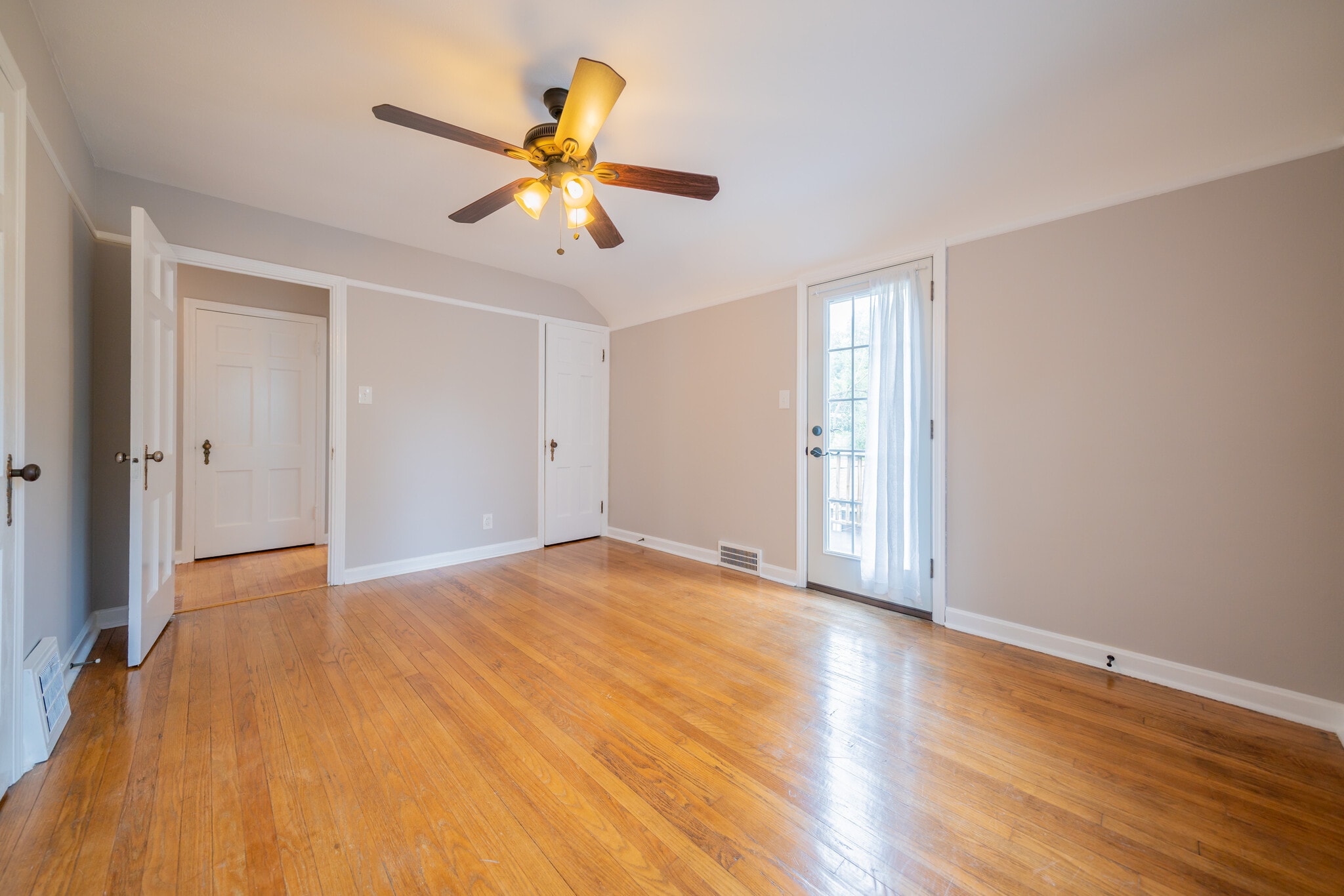 Building Photo - 1200 Brentwood Rd