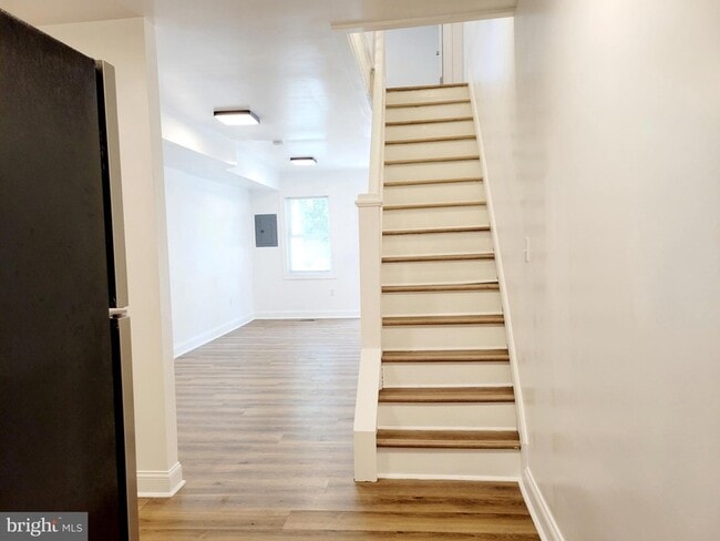 Building Photo - 128 E Pall Mall St