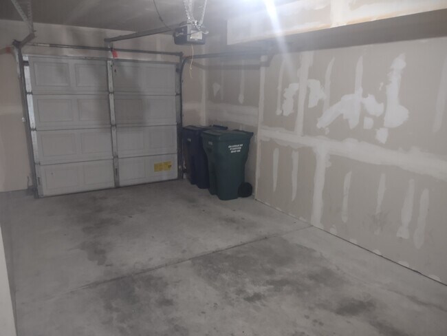 Building Photo - 4838 N Orchid Ln