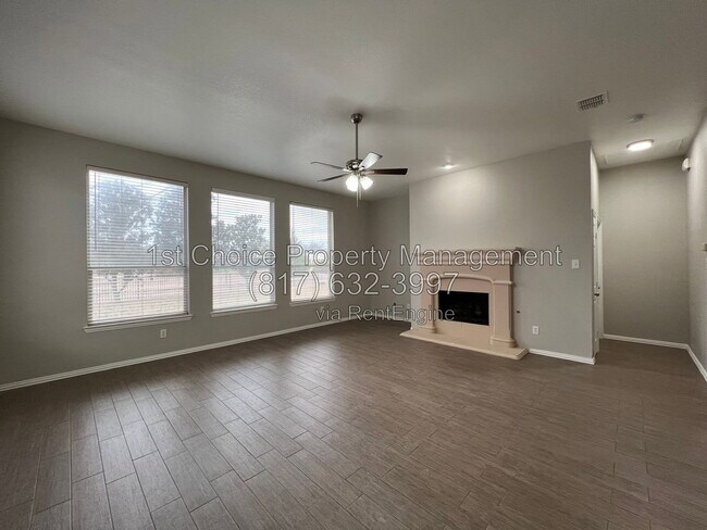 Building Photo - 5312 Scenic Point Dr