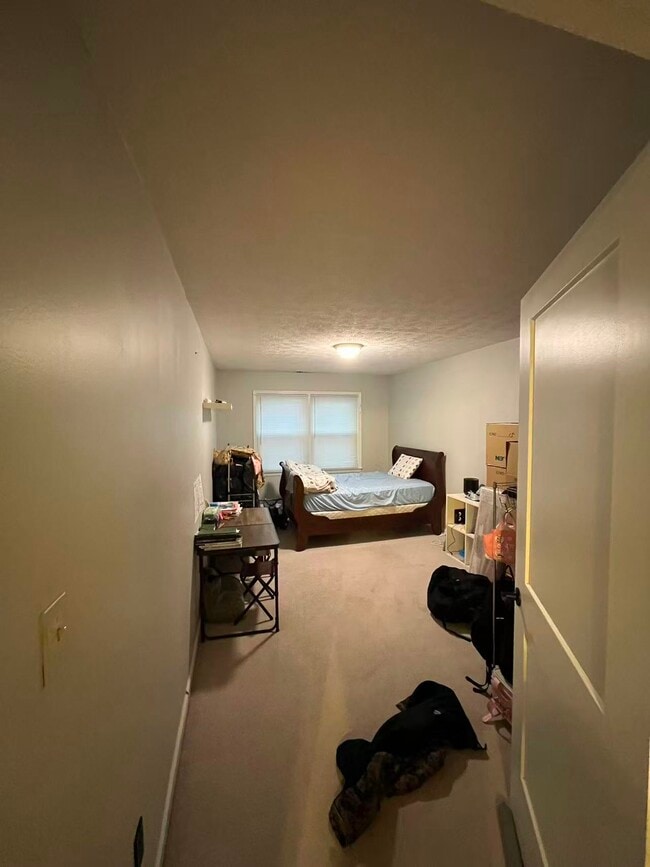 Building Photo - 3626 White Pine Dr