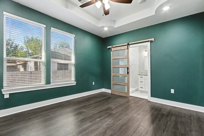 Building Photo - 3442 Noah St