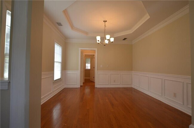 Building Photo - 2076 Fairport Way