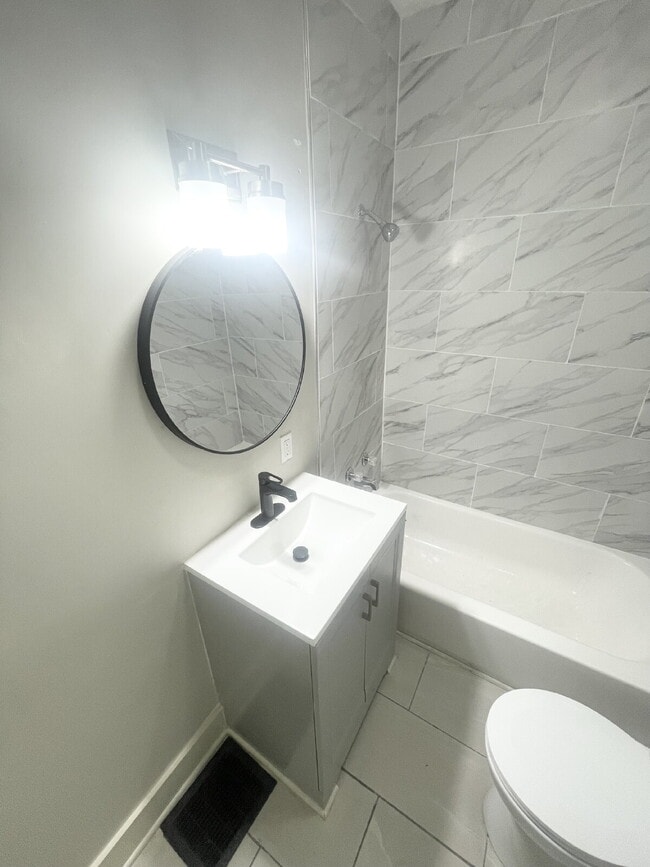 Building Photo - 3 Bedroom with Central AC