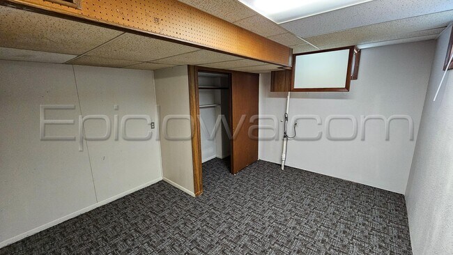 Building Photo - 1130 Longview Dr