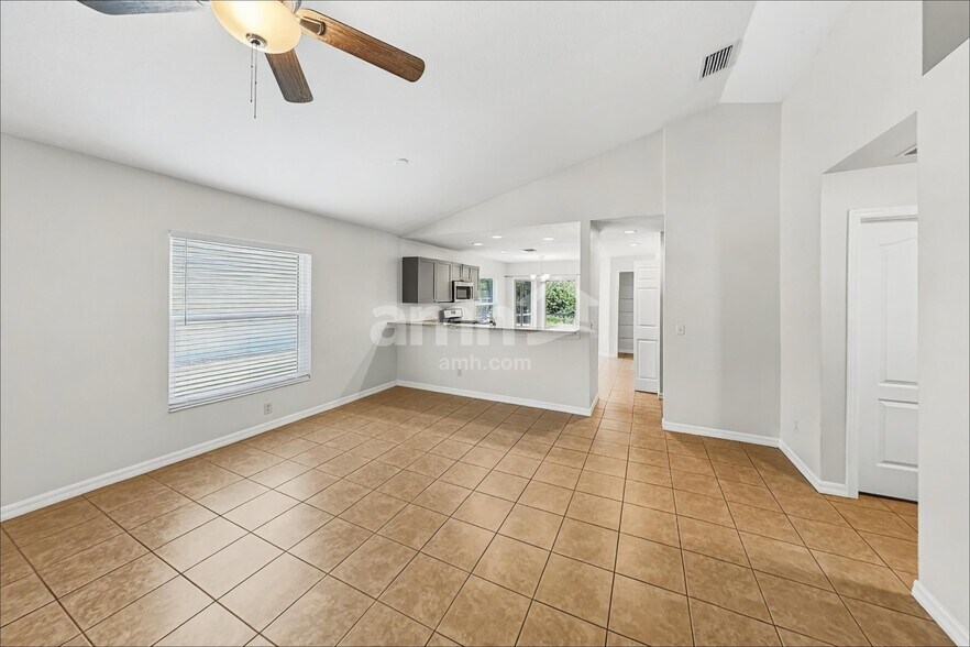 Building Photo - 14231 Gnatcatcher Terrace