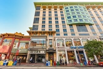 Building Photo - Monumental Views! Stunning Chinatown/Penn ...