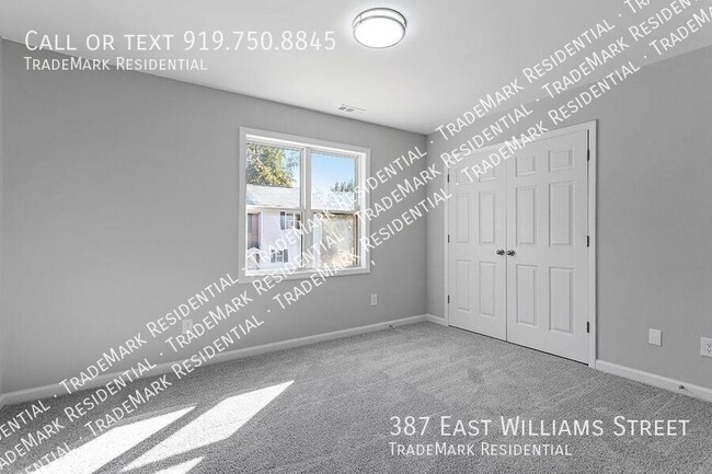 Building Photo - Gorgeous, Newly Renovated Townhome