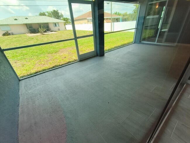 Building Photo - 1407 NE 16th Terrace