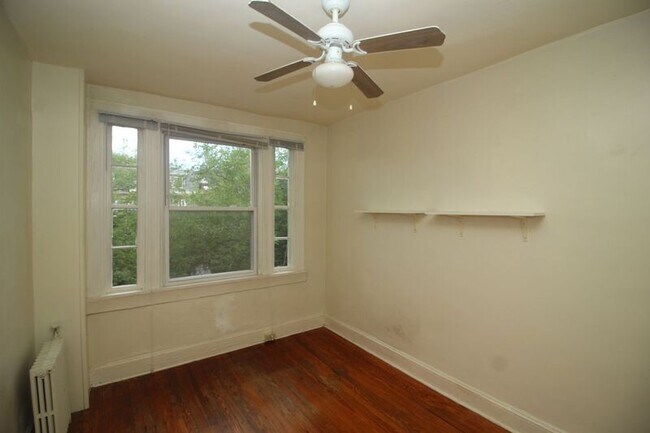 Building Photo - 3209 Guilford Ave