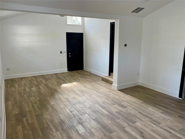 Building Photo - 2118 S Venus St