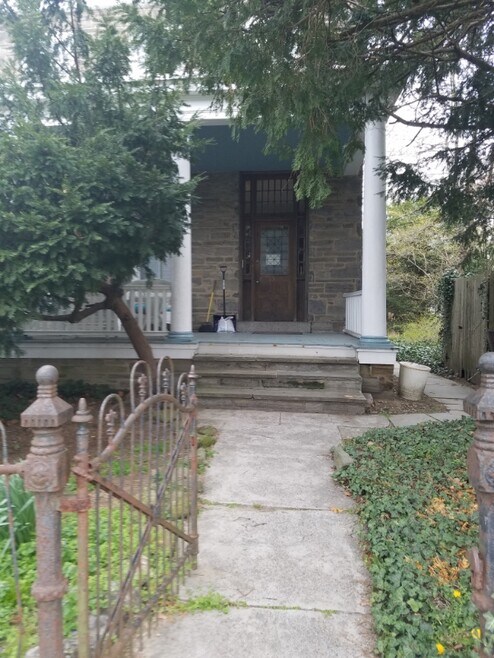 Building Photo - 15 E Mermaid Ln