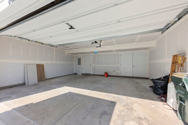 Building Photo - 4219 Chelsea Mnr Cir