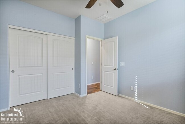 Building Photo - Beautiful 3Bdm 3Ba Home with Den in Waddell Near the 303!