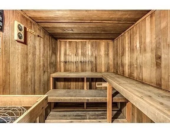 Building Photo - 48 Forest St